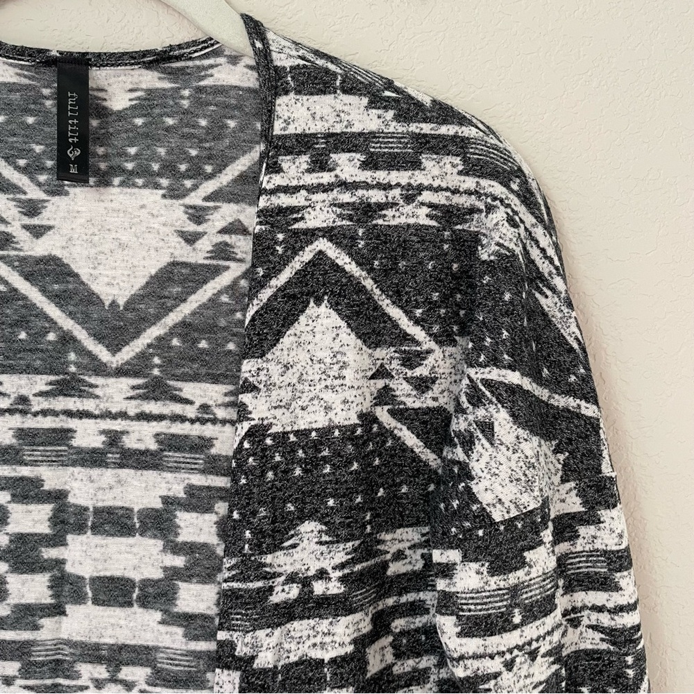 Cardigan - Picture 3 of 5